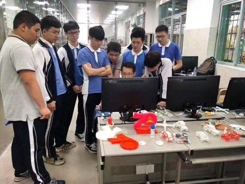 乐鱼联手深圳市龙岗区职业技术学校推进3D打印创新教育(图3) 乐鱼联手深圳市龙岗区职业技术学校推进3D打印创新教育(图3)